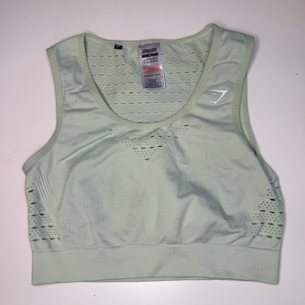 Gymshark Energy Seamless Crop Top in light sage green Size Medium GUC